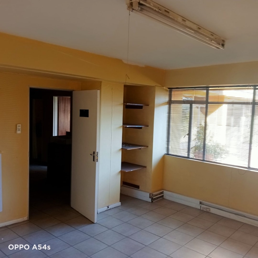 To Let commercial Property for Rent in Oos Einde Free State